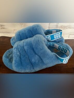Ugg Fluff Yeah Slide in Bright Blue.  Women’s Size 9